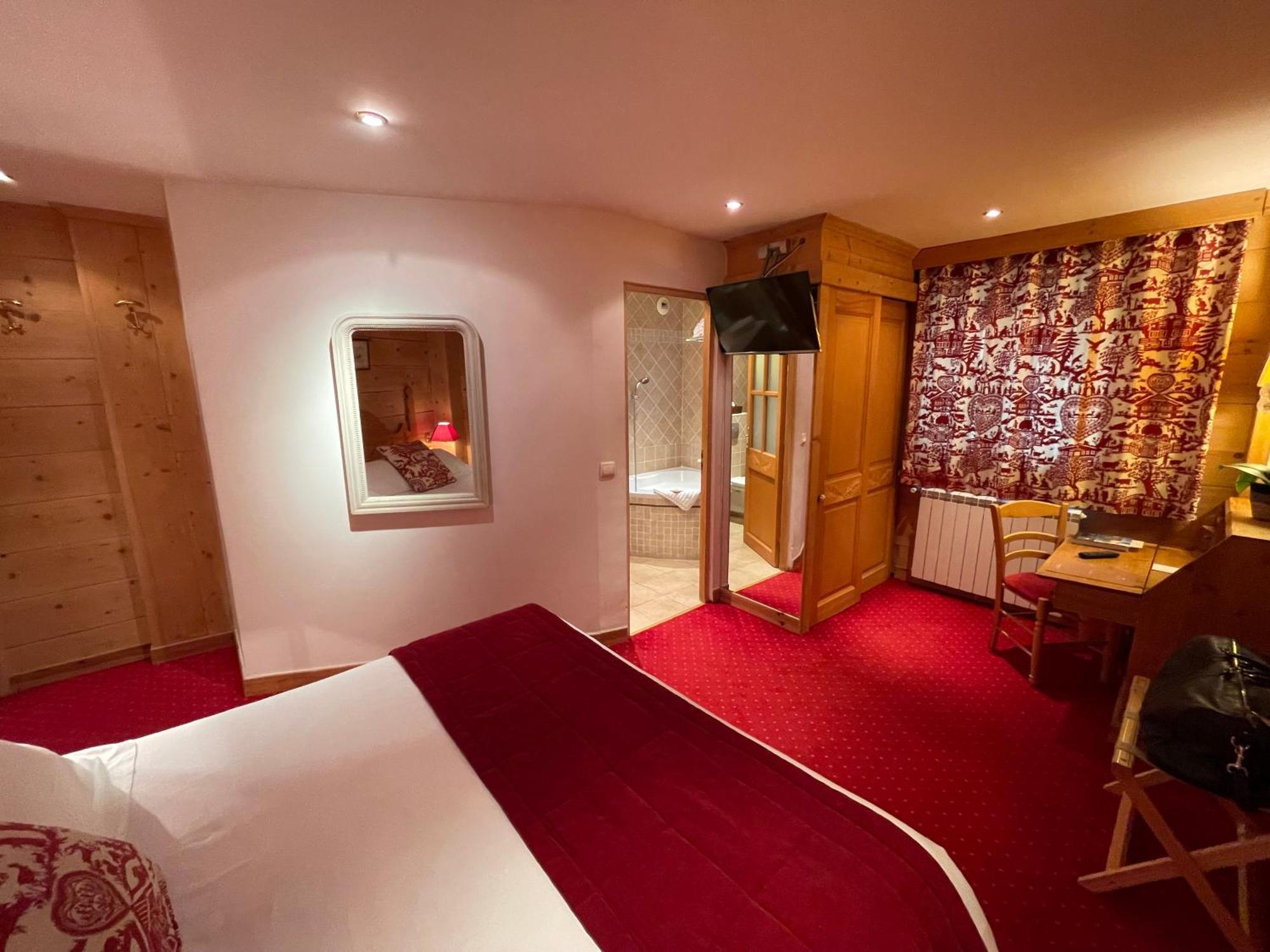 Hotel Le Chalet D'Auron Restaurant Et Spa Экстерьер фото